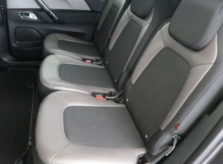 Citroën - C4