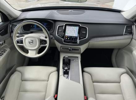 Volvo - XC90