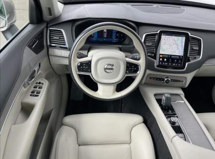 Volvo - XC90