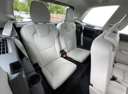 Volvo - XC90