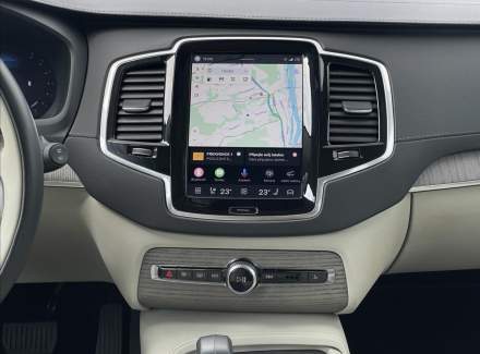 Volvo - XC90