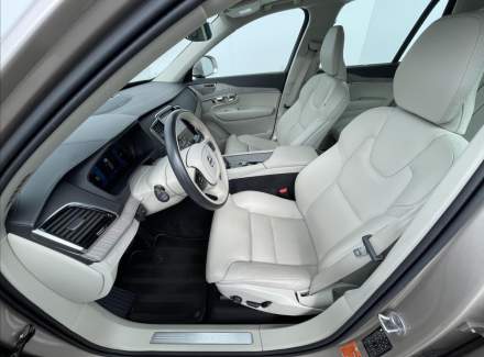 Volvo - XC90