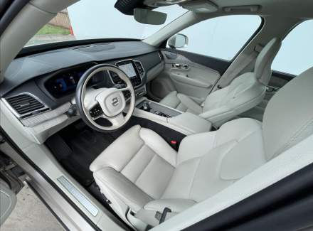 Volvo - XC90