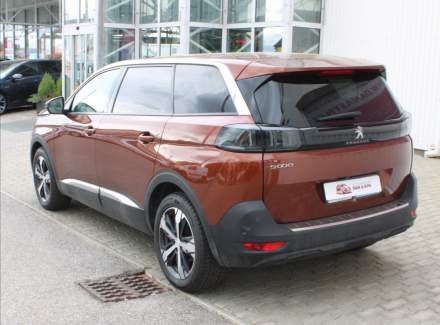 Peugeot - 5008