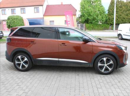 Peugeot - 5008