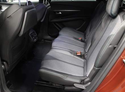 Peugeot - 5008