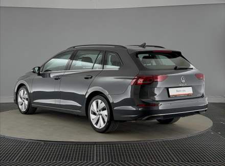 Volkswagen - Golf