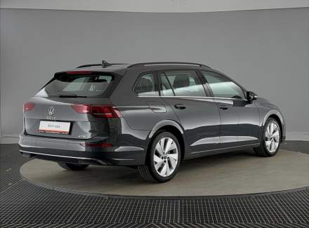 Volkswagen - Golf
