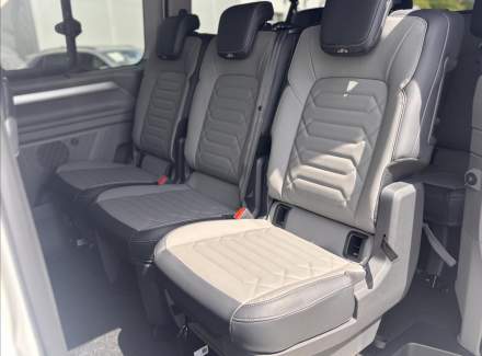 Volkswagen - Caravelle