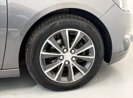 Peugeot - 308
