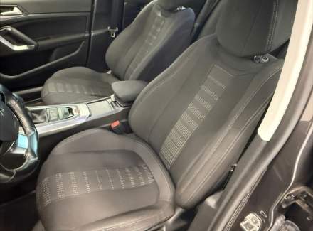 Peugeot - 308