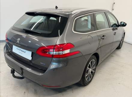Peugeot - 308