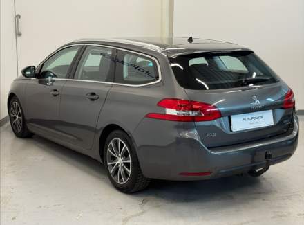 Peugeot - 308
