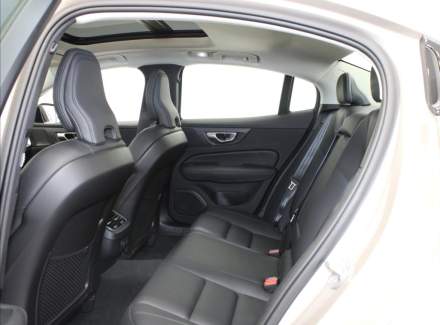 Volvo - S60