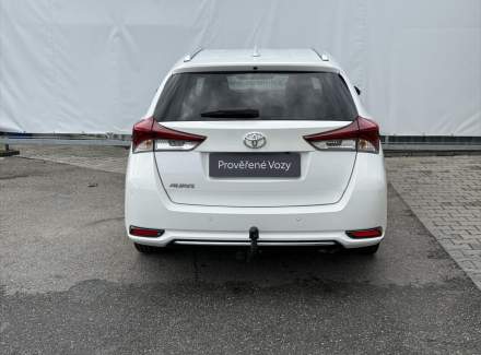 Toyota - Auris