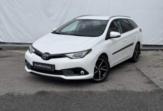 Toyota - Auris