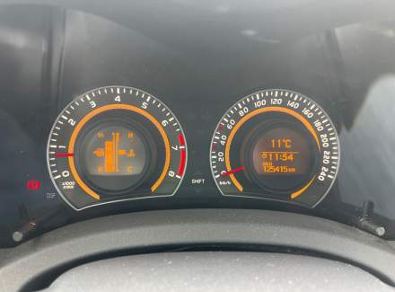 Toyota - Auris