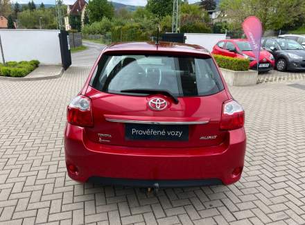 Toyota - Auris