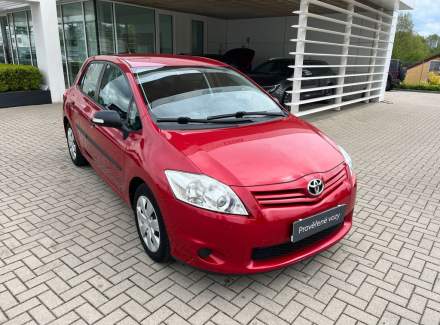 Toyota - Auris