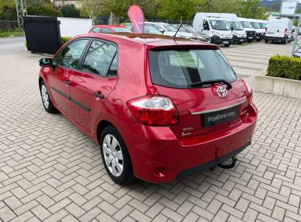 Toyota - Auris