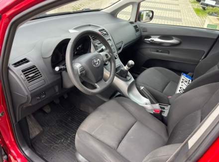 Toyota - Auris
