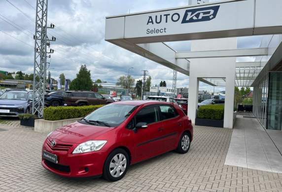 Toyota - Auris