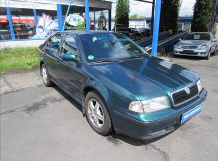 Škoda - Octavia