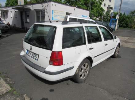 Volkswagen - Golf