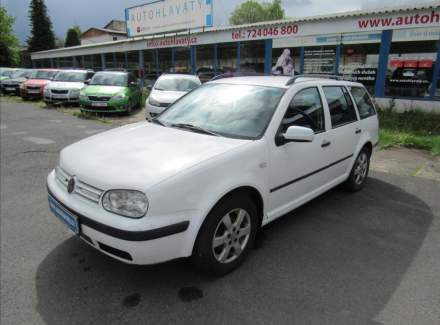 Volkswagen - Golf