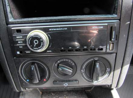 Volkswagen - Golf