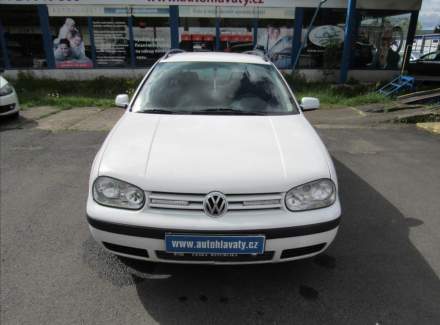 Volkswagen - Golf