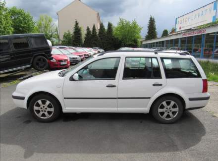 Volkswagen - Golf