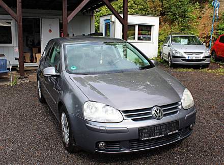 Volkswagen - Golf