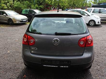 Volkswagen - Golf
