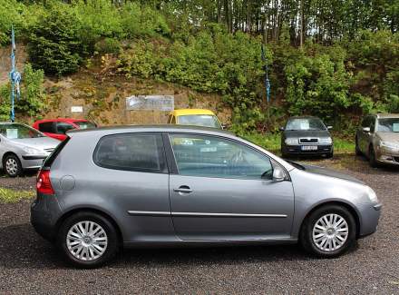 Volkswagen - Golf