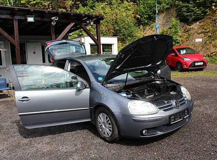 Volkswagen - Golf