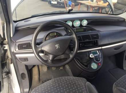Peugeot - 807