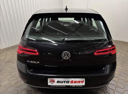 Volkswagen - Golf