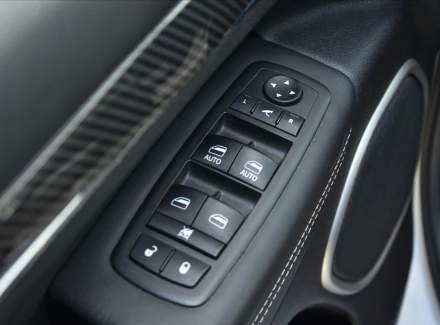Jeep - Grand Cherokee