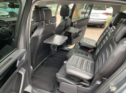 Volkswagen - Touran