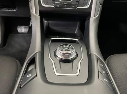 Ford - Mondeo