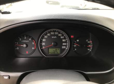 Hyundai - H-1