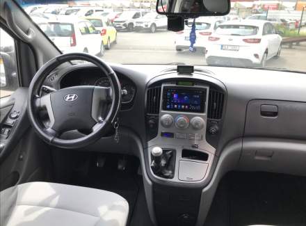 Hyundai - H-1