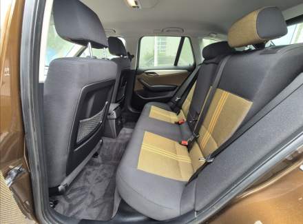 BMW - X1