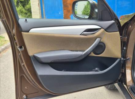 BMW - X1
