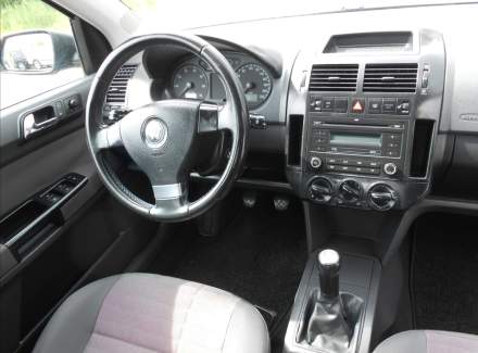 Volkswagen - Polo