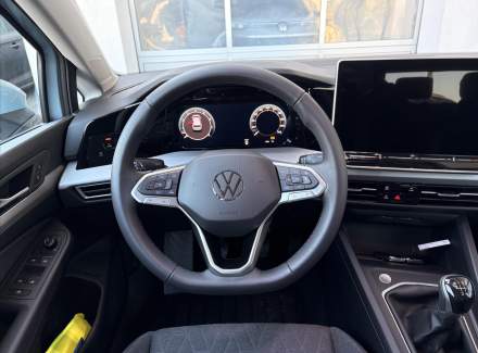 Volkswagen - Golf