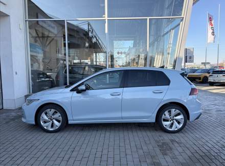 Volkswagen - Golf