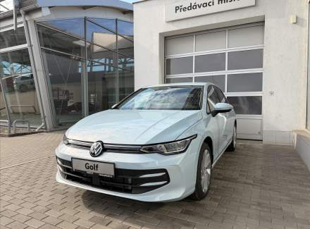 Volkswagen - Golf