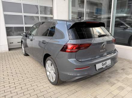 Volkswagen - Golf